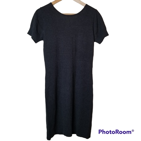 TARA JARMON Gray Sweater Dress with Low V-back and Beading - Picture 1 of 9